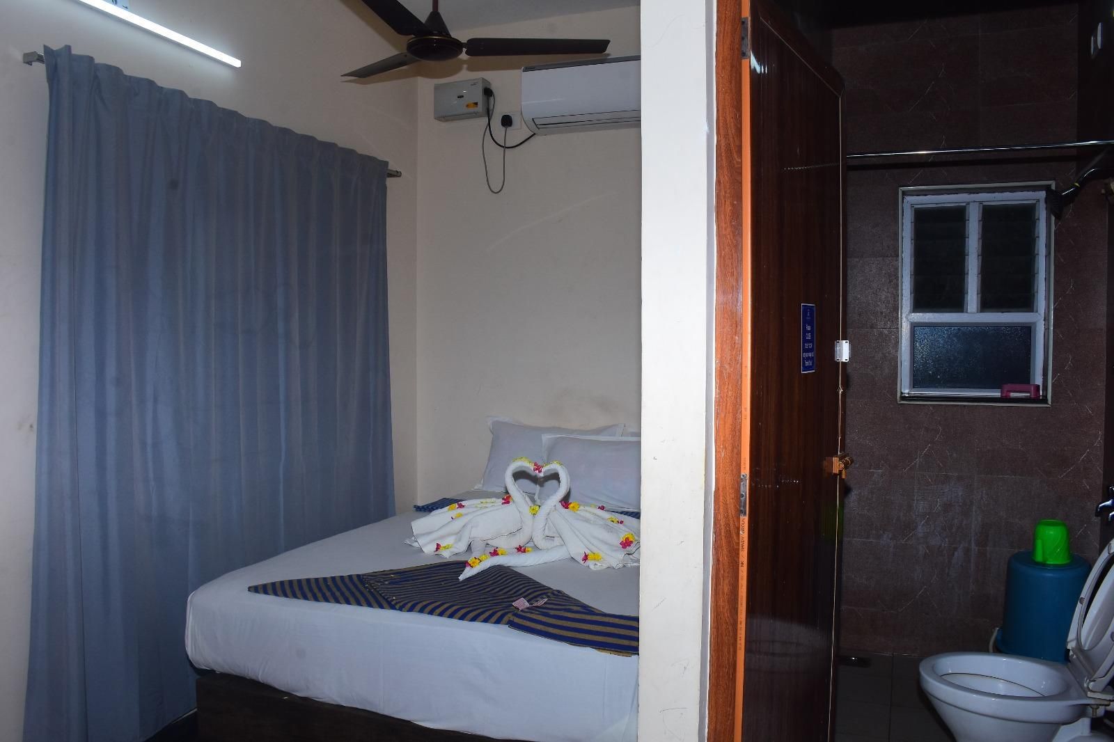 HOTEL AISHWARIYAM Budget Room 2