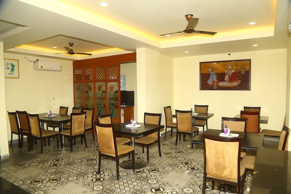 undefined Hotel The Prime 7