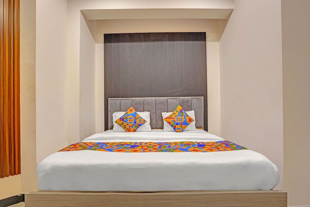 Fabhotel Rn Residency Deluxe Room 2