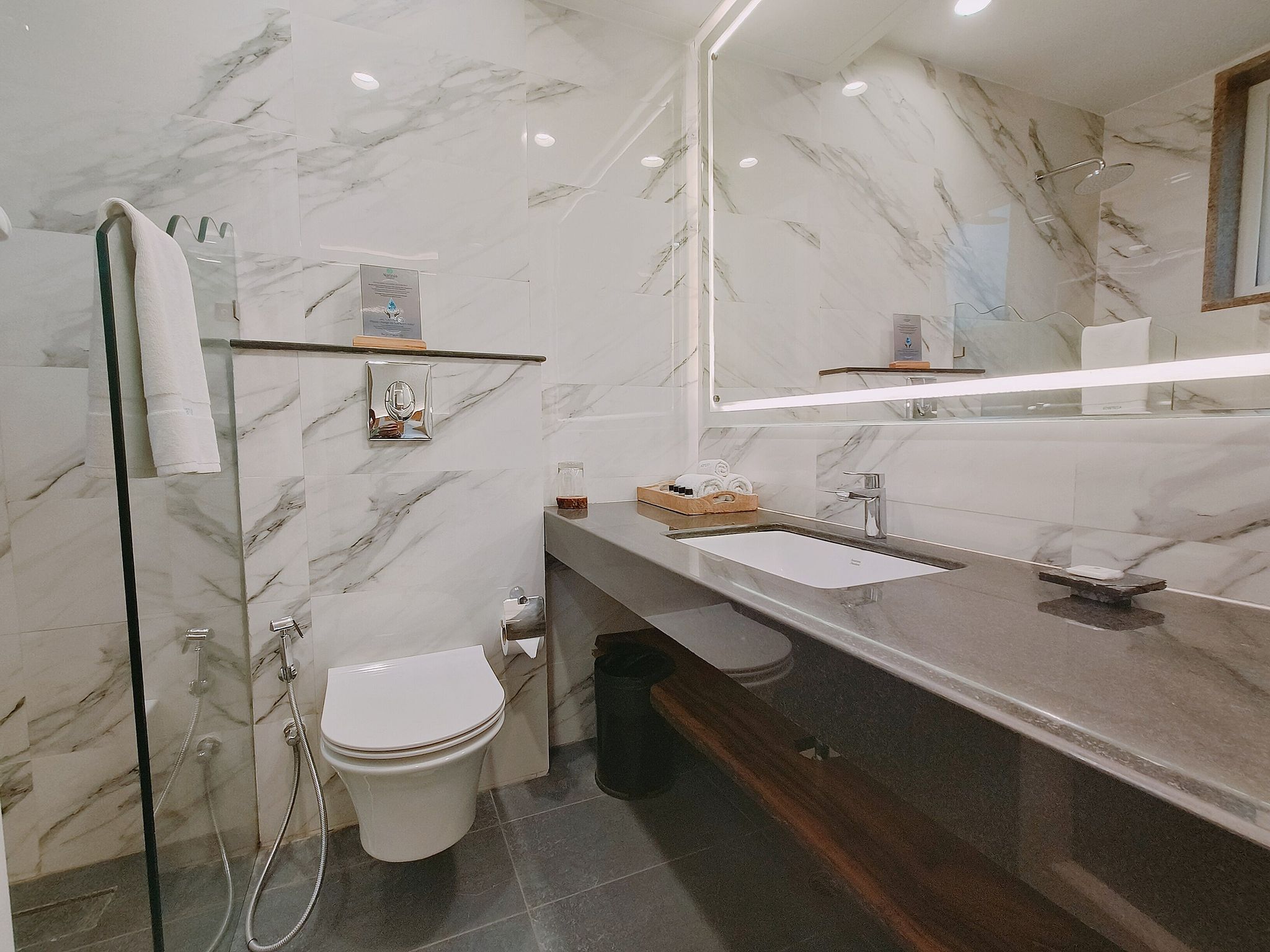 Jungle view with Balcony