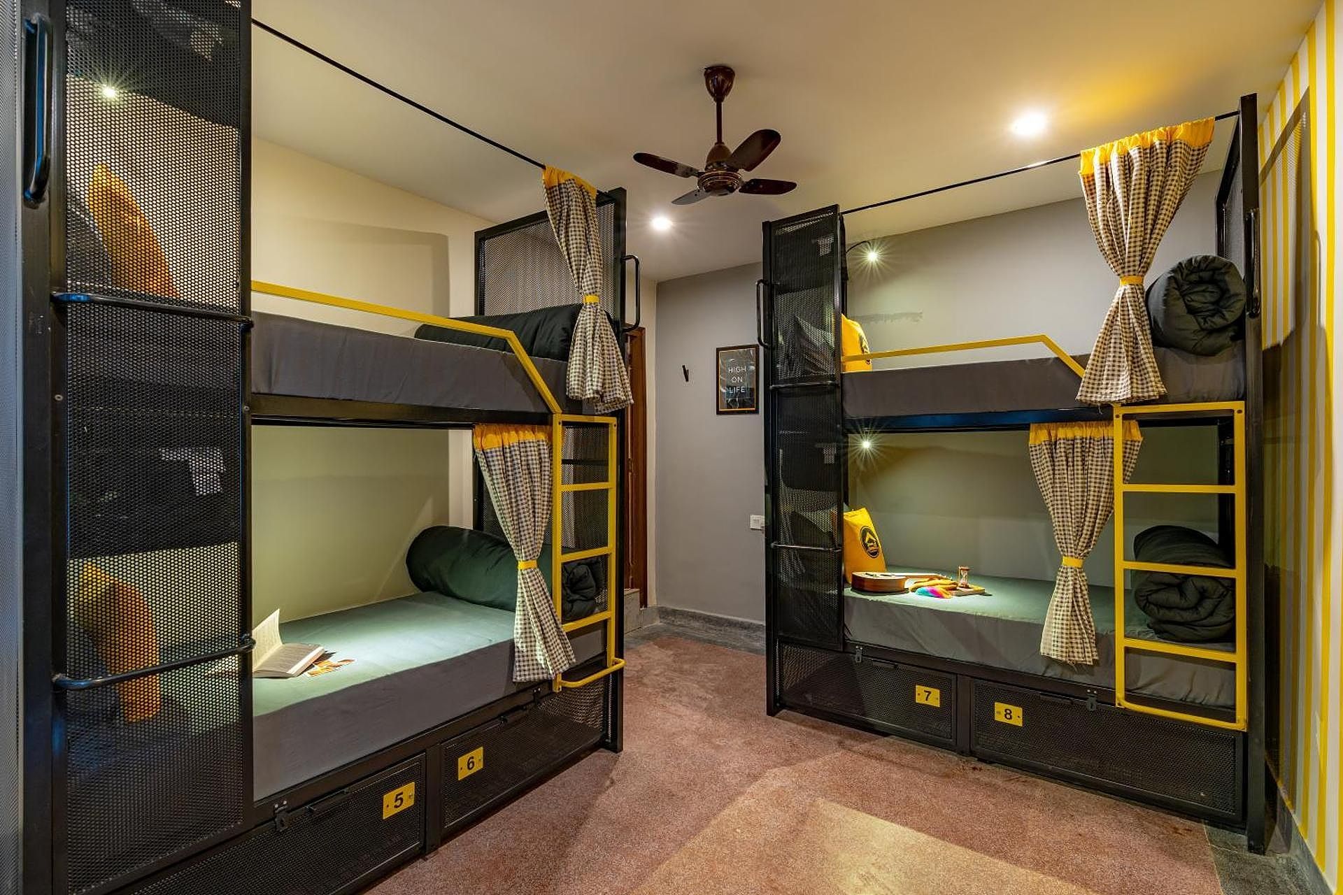 Bed in 8 Bed Mixed Dormitory - Block B