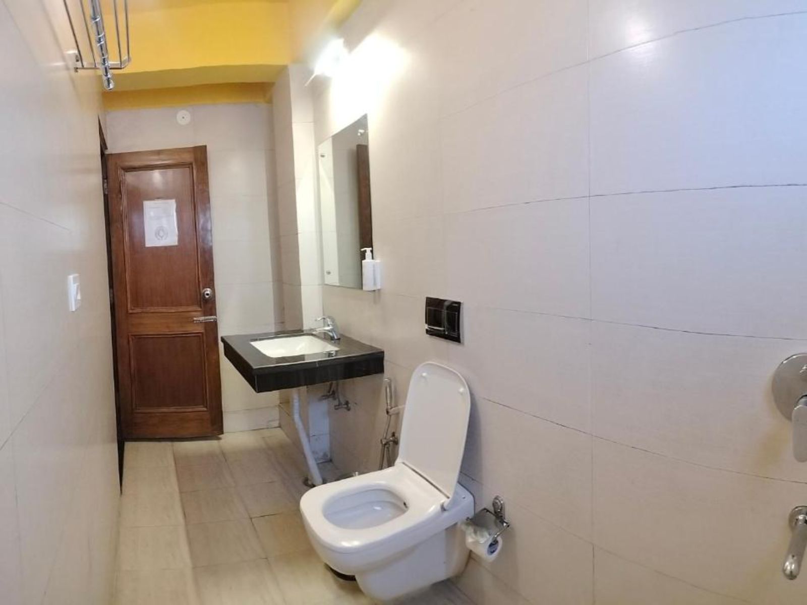 Bed in 6 Bed Mixed Dormitory x A block