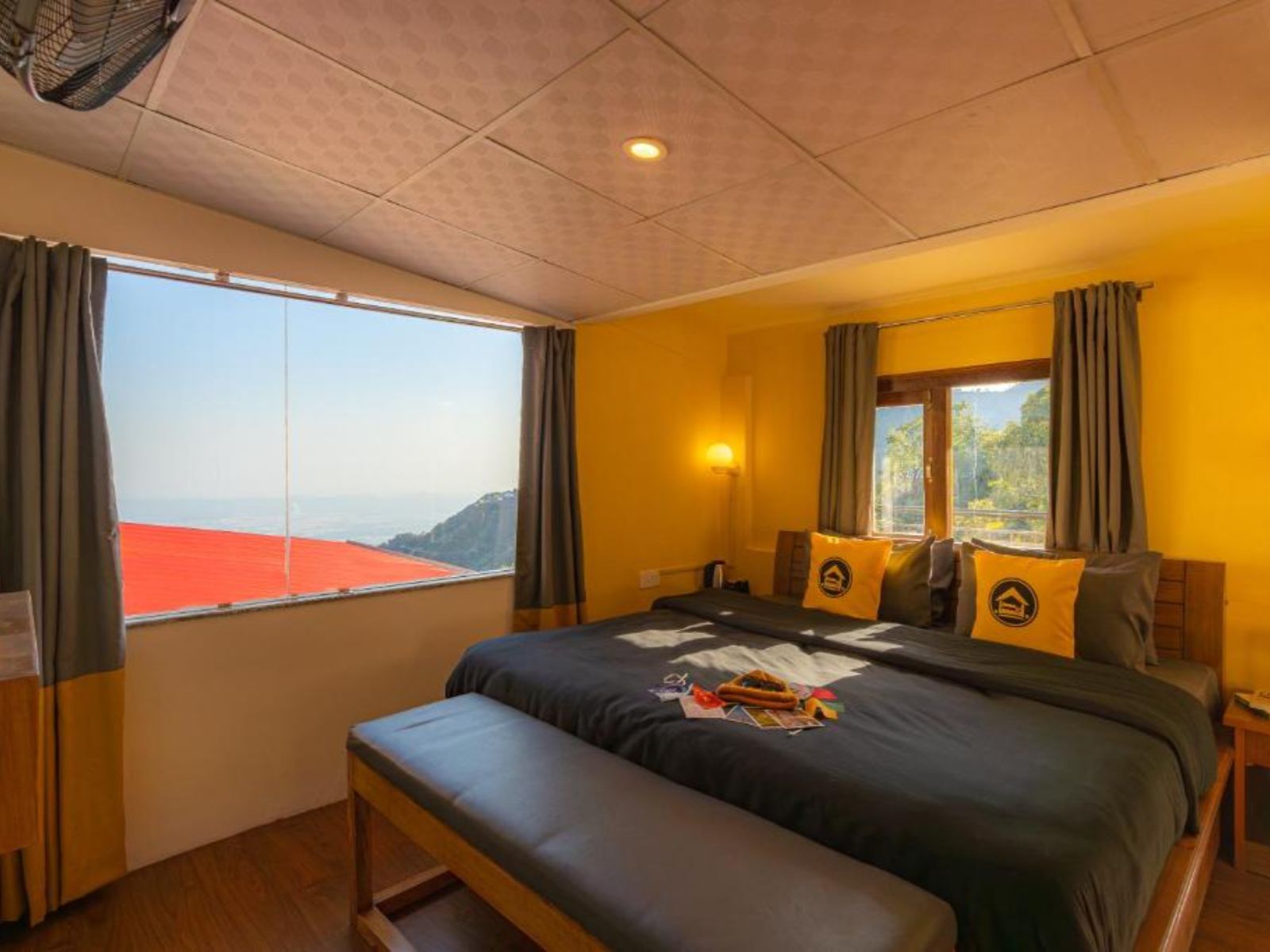 Superior Double Room with Balcony and Valley View x B Block