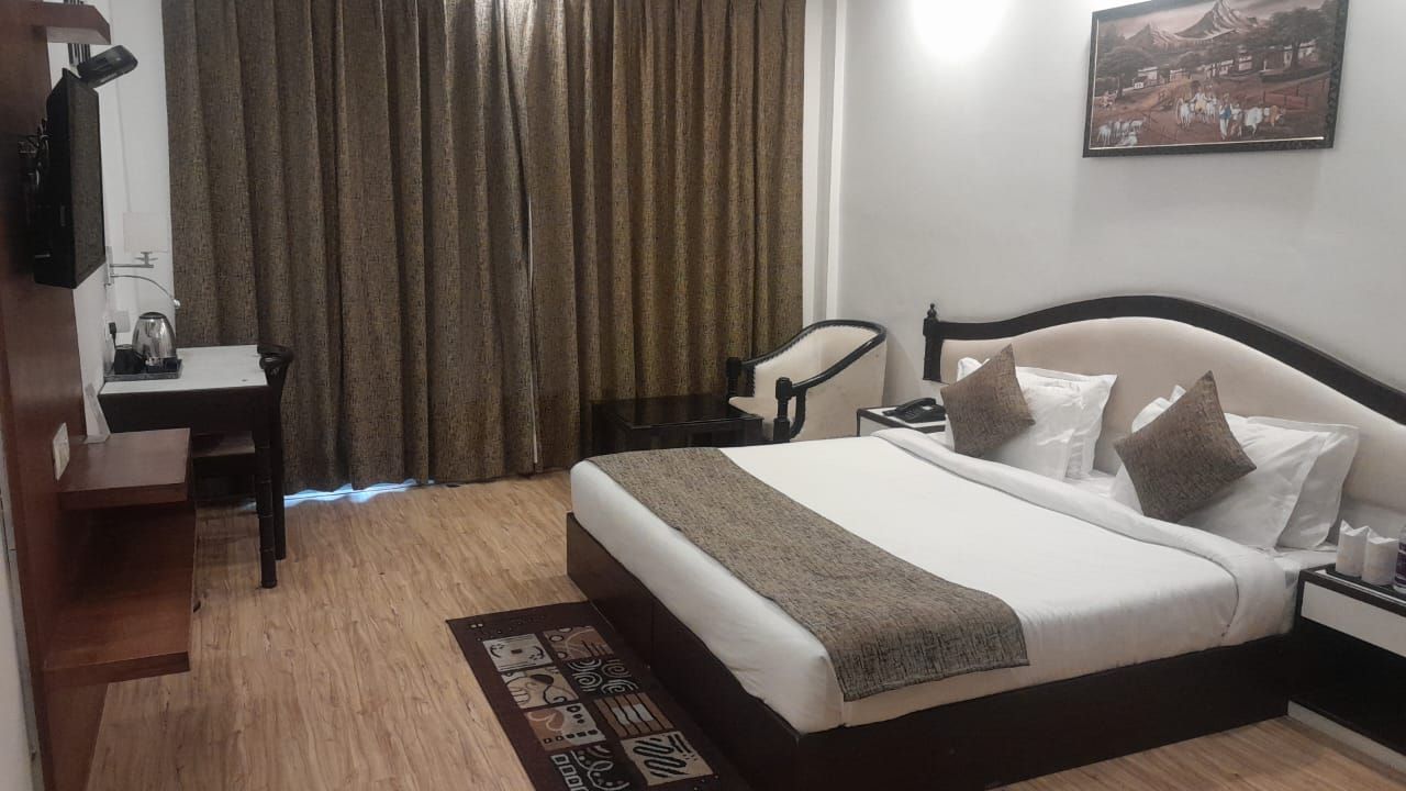 Shivalik Hills Mussoorie Executive Room 7
