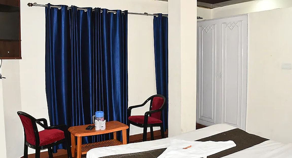 Hotel Mall road Standard Room 2