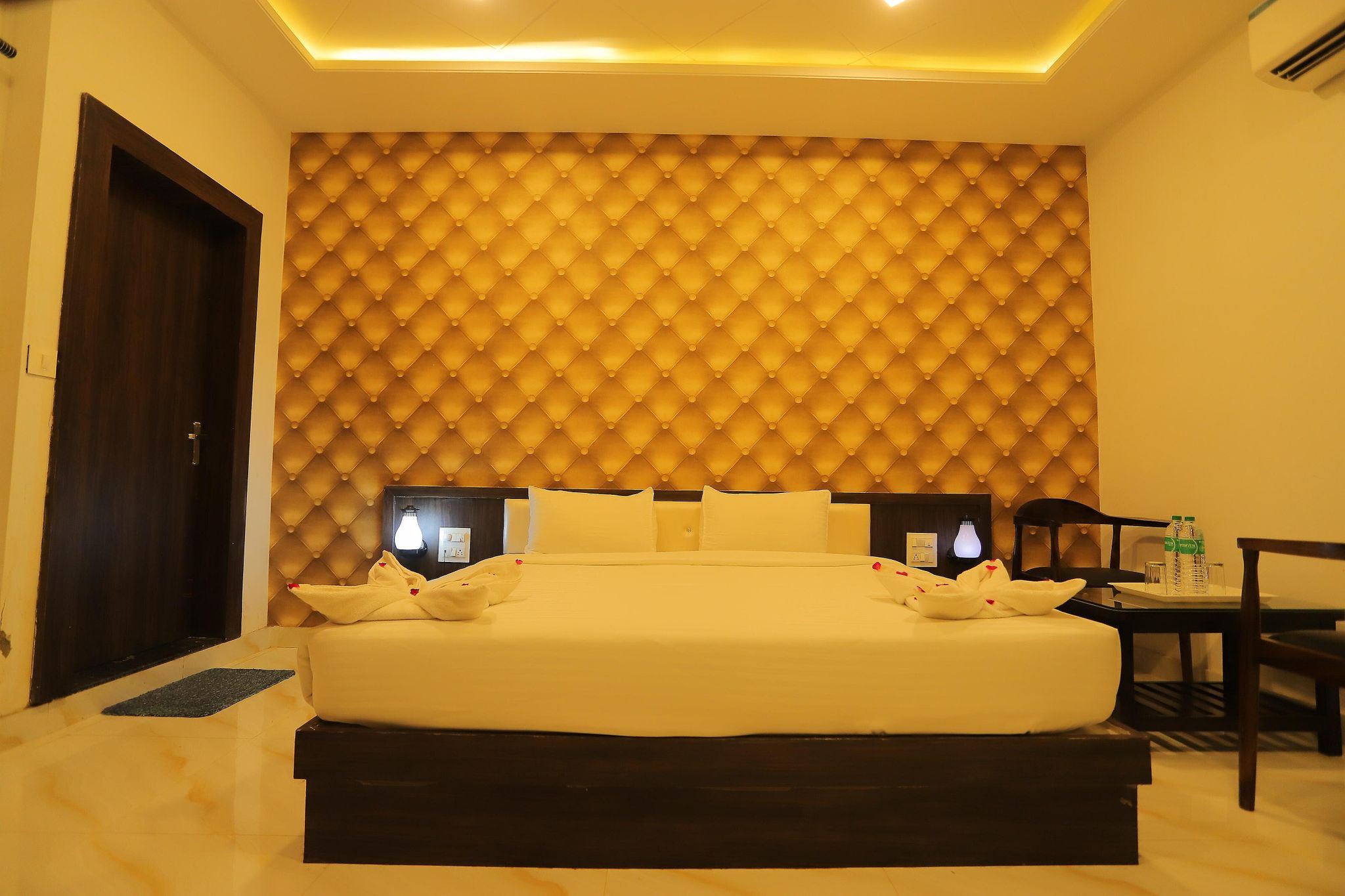 undefined Hotel Mall road 7