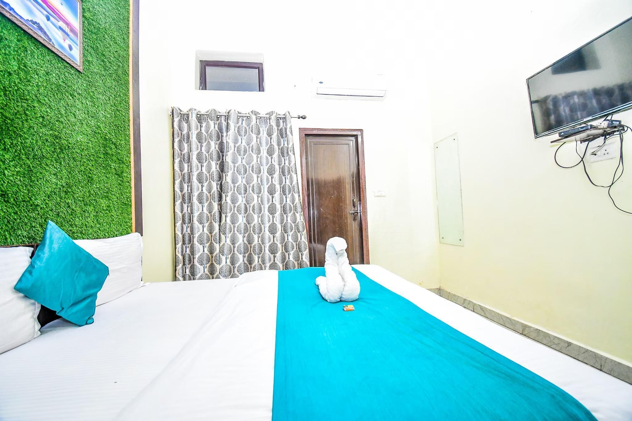 undefined Hotel Tapovan Inn by Riversun Hotels 5