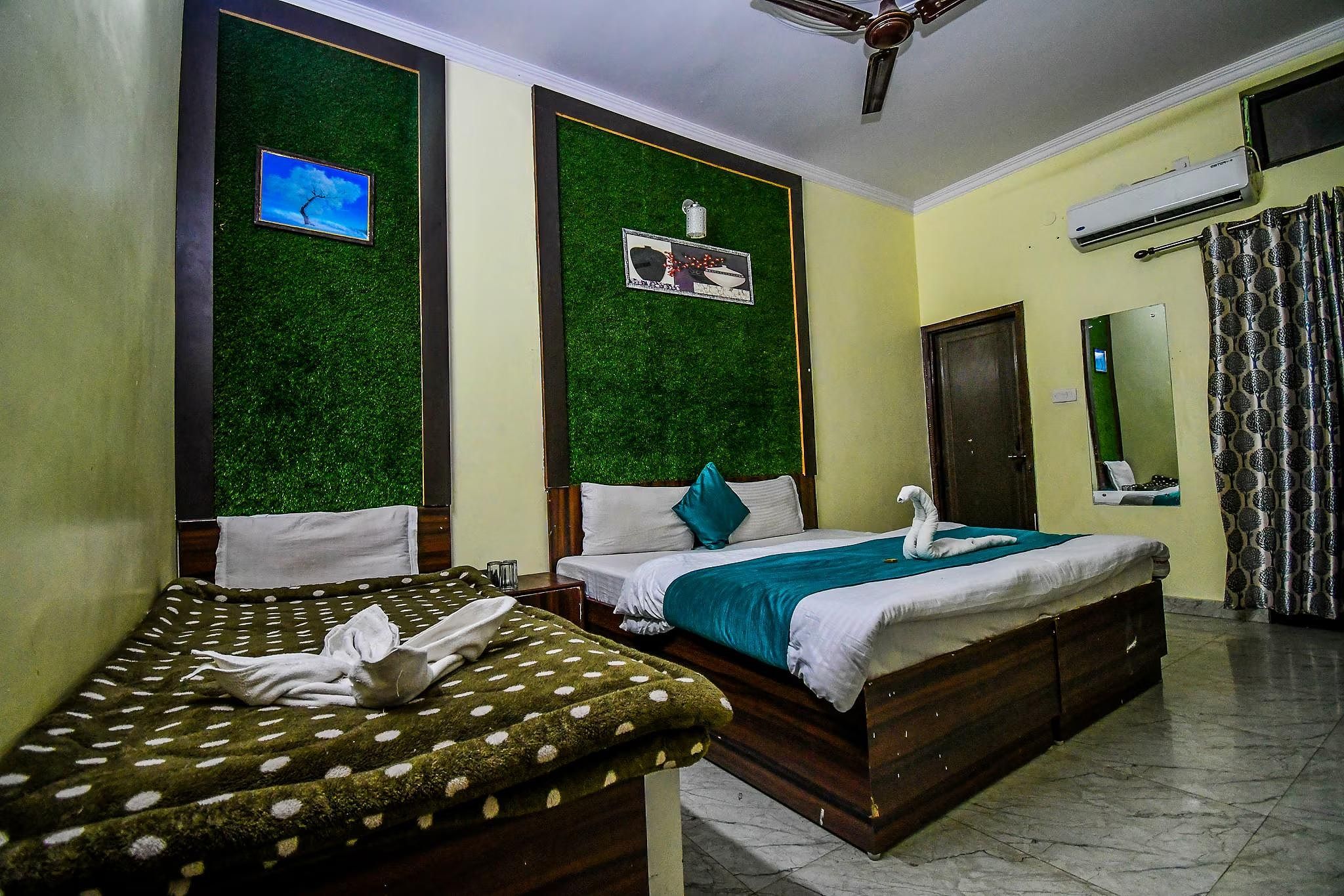 undefined Hotel Tapovan Inn by Riversun Hotels 9