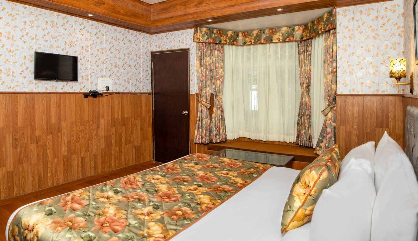 Summit Oakden Resort & Spa, Darjeeling Deluxe Room 5