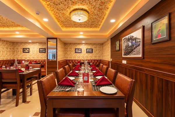 undefined Summit Oakden Resort & Spa at Mall Road 4
