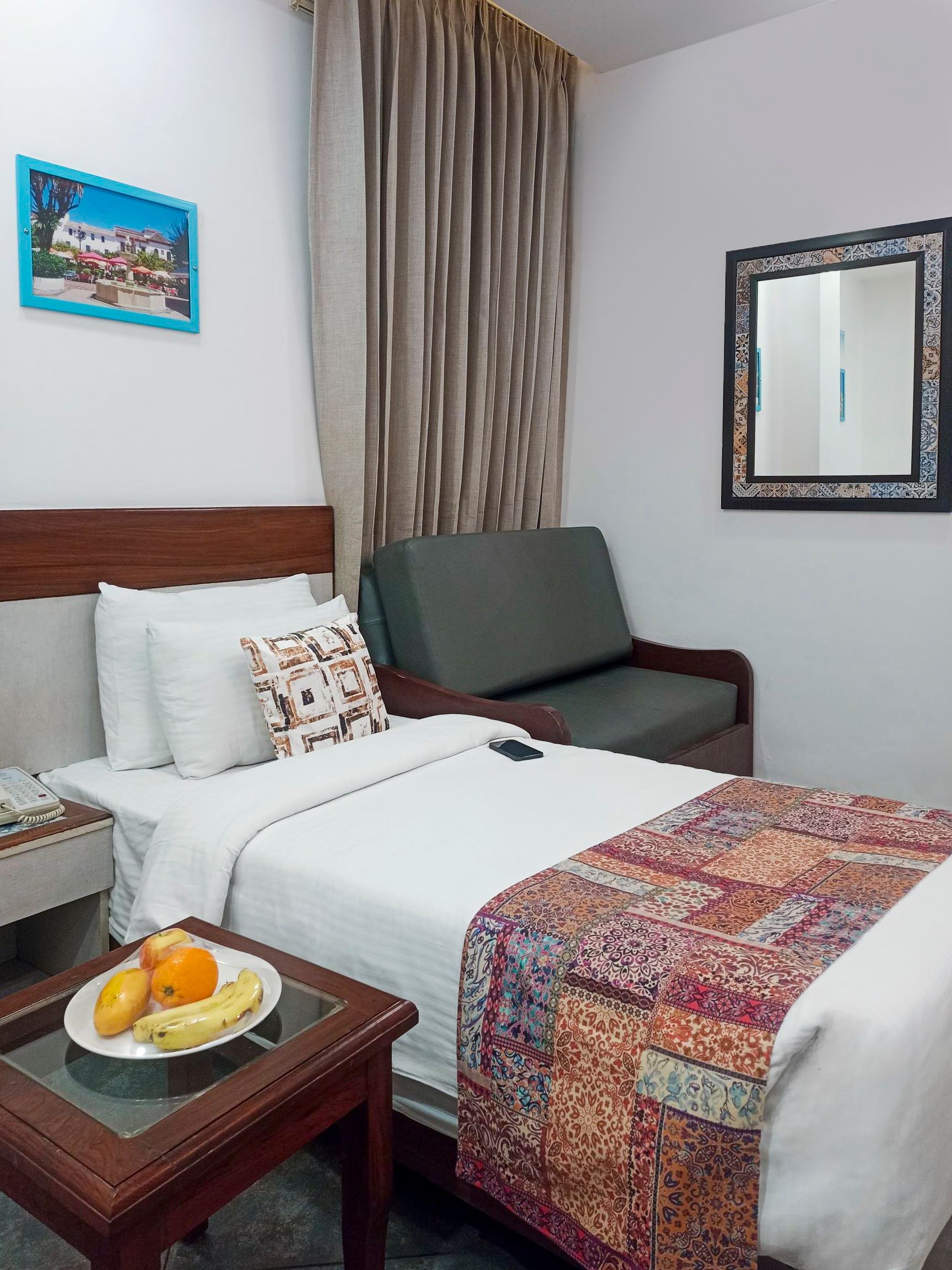 Classic Room with Twin Bed