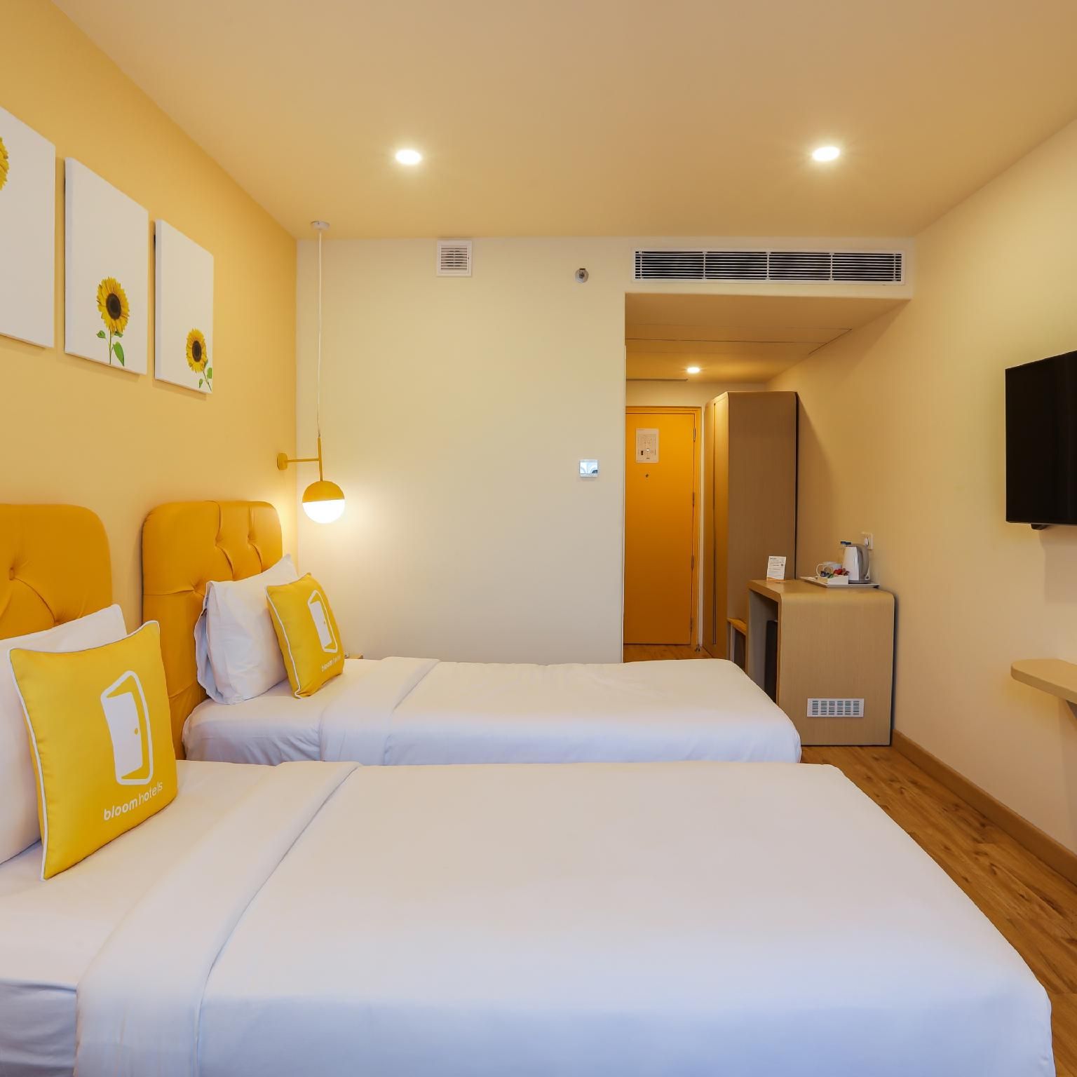 Bloom Hotel - Jalandhar Standard Twin Room 4