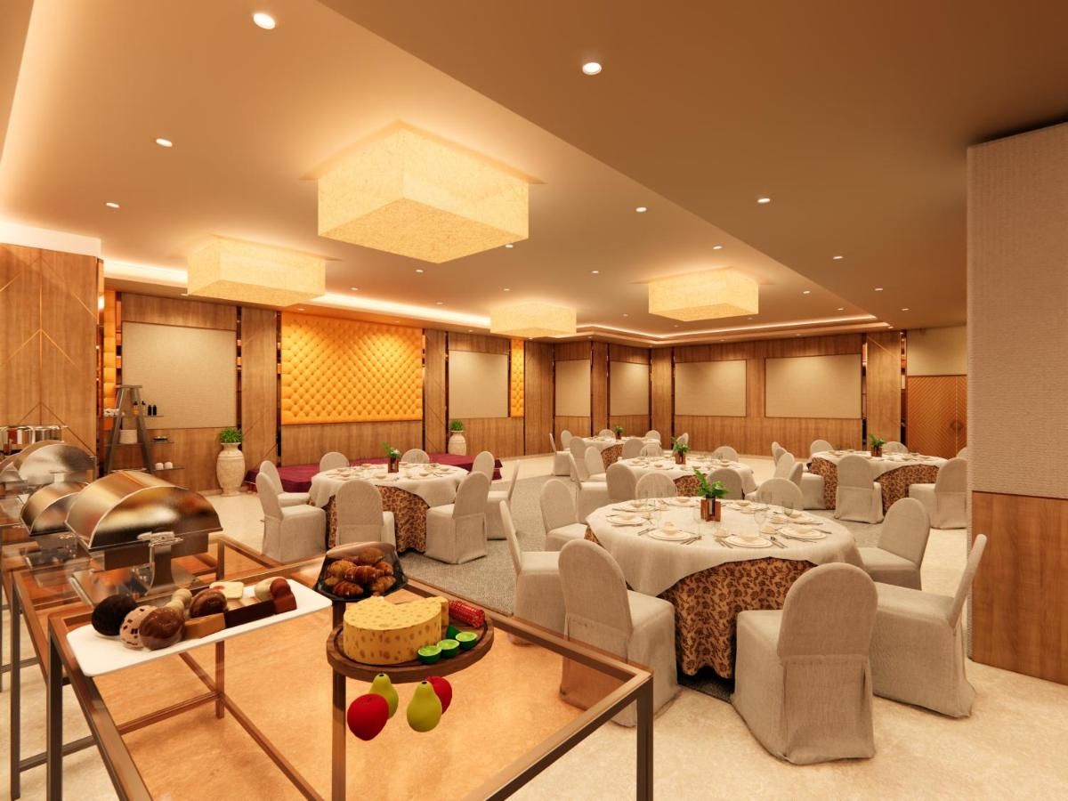 Food & Dining