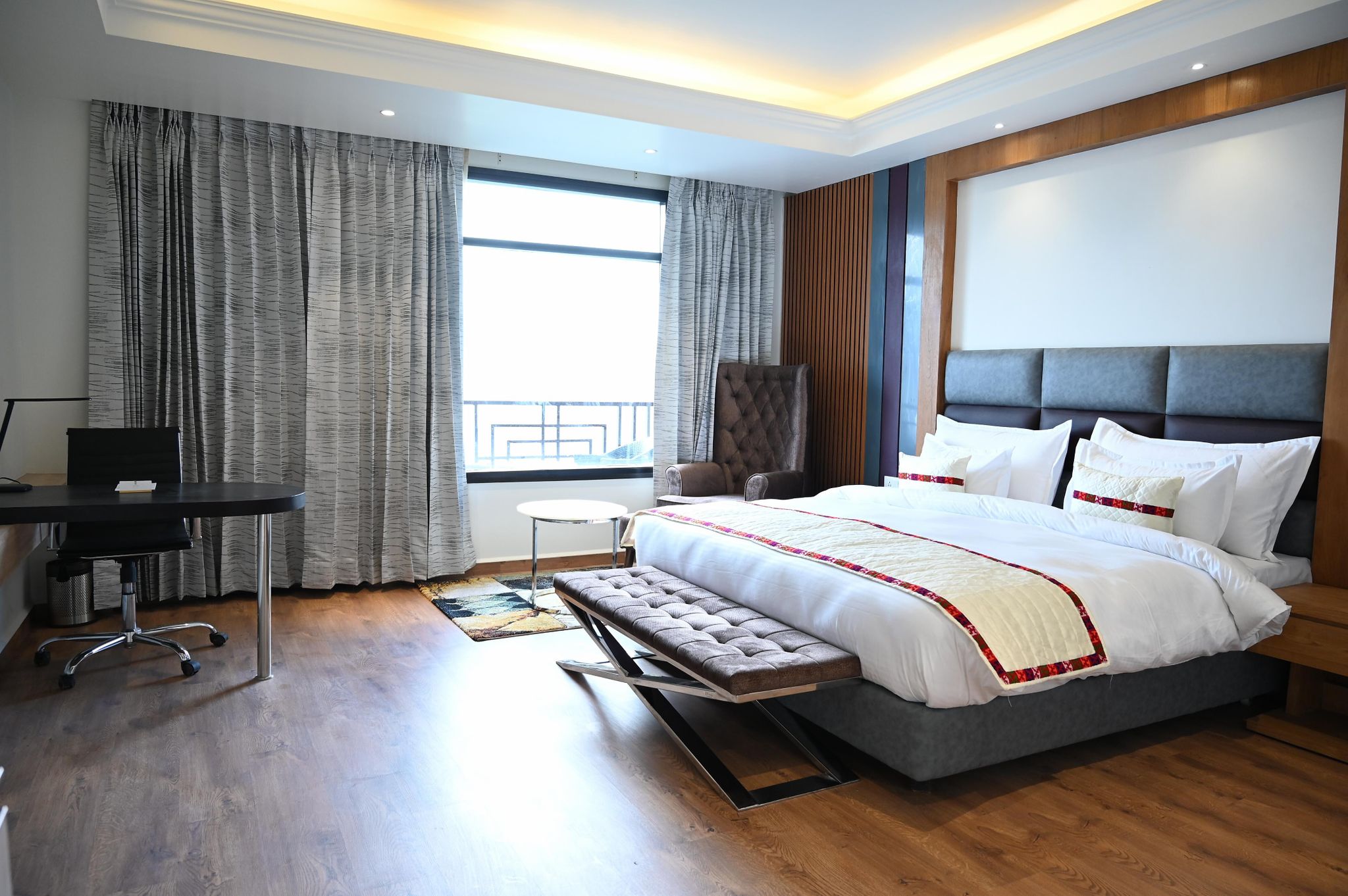 juSTa Cliffend Resort & Spa, Mashobra Villa  Private Balcony 5