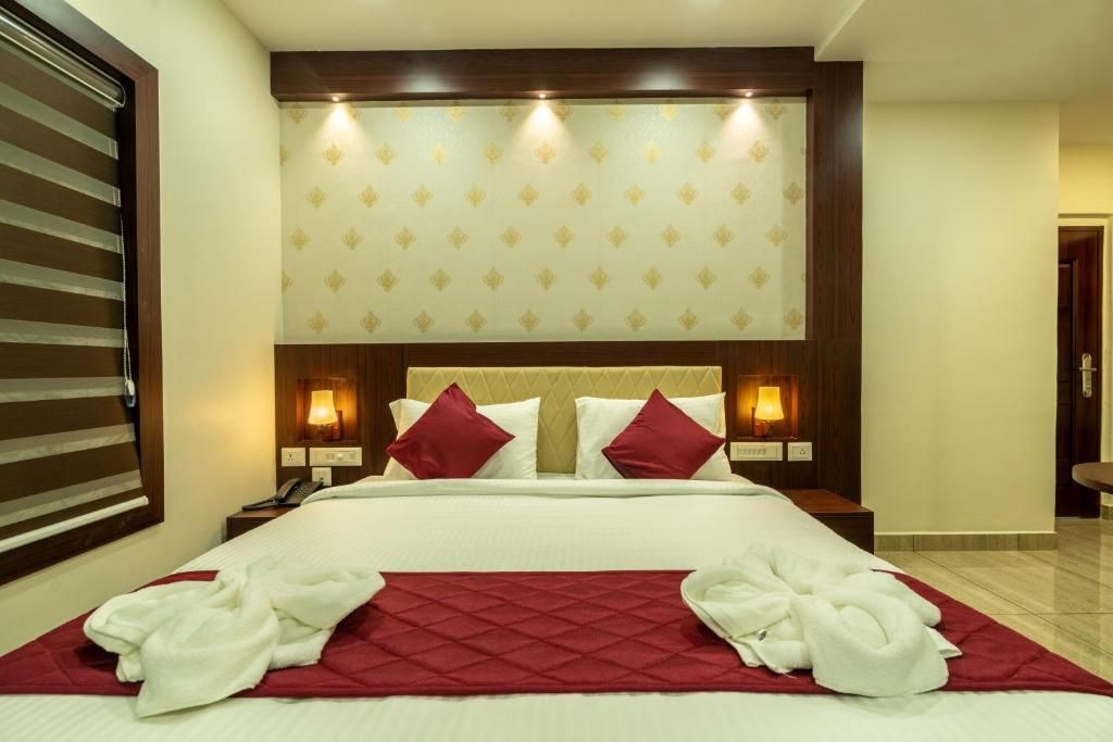 Daan Regency Deluxe Double Room