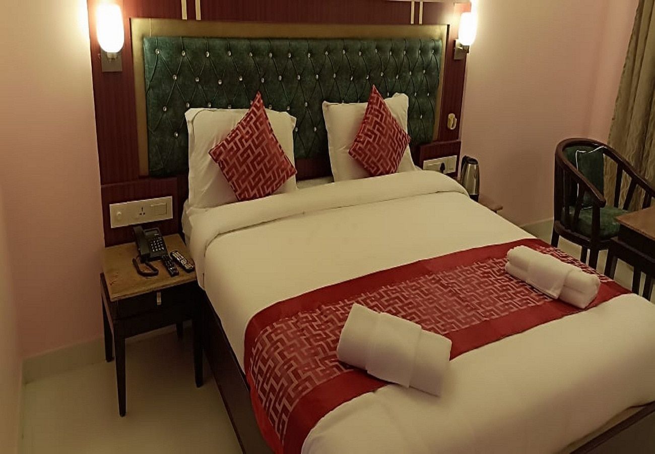 Daffodil Inn Deluxe room 2