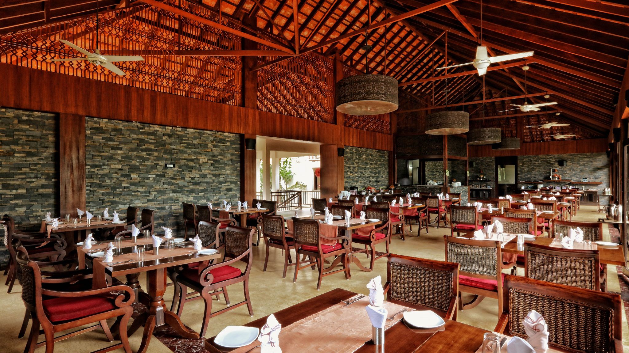 Food & Dining