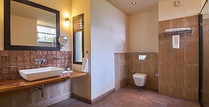 The Windflower Resort and Spa Vythiri Suite 6