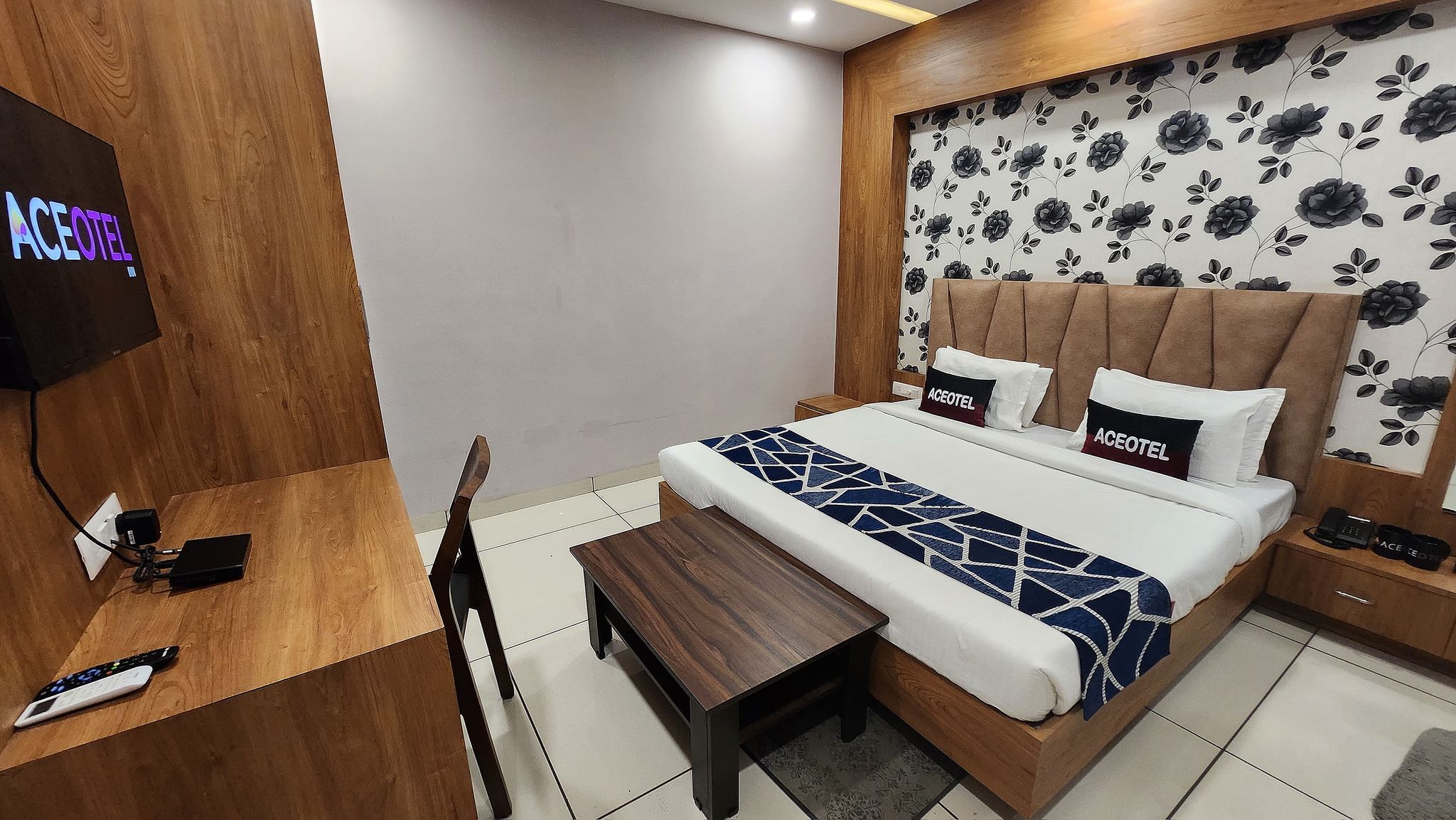 Hotel B Fine Deluxe Room 8