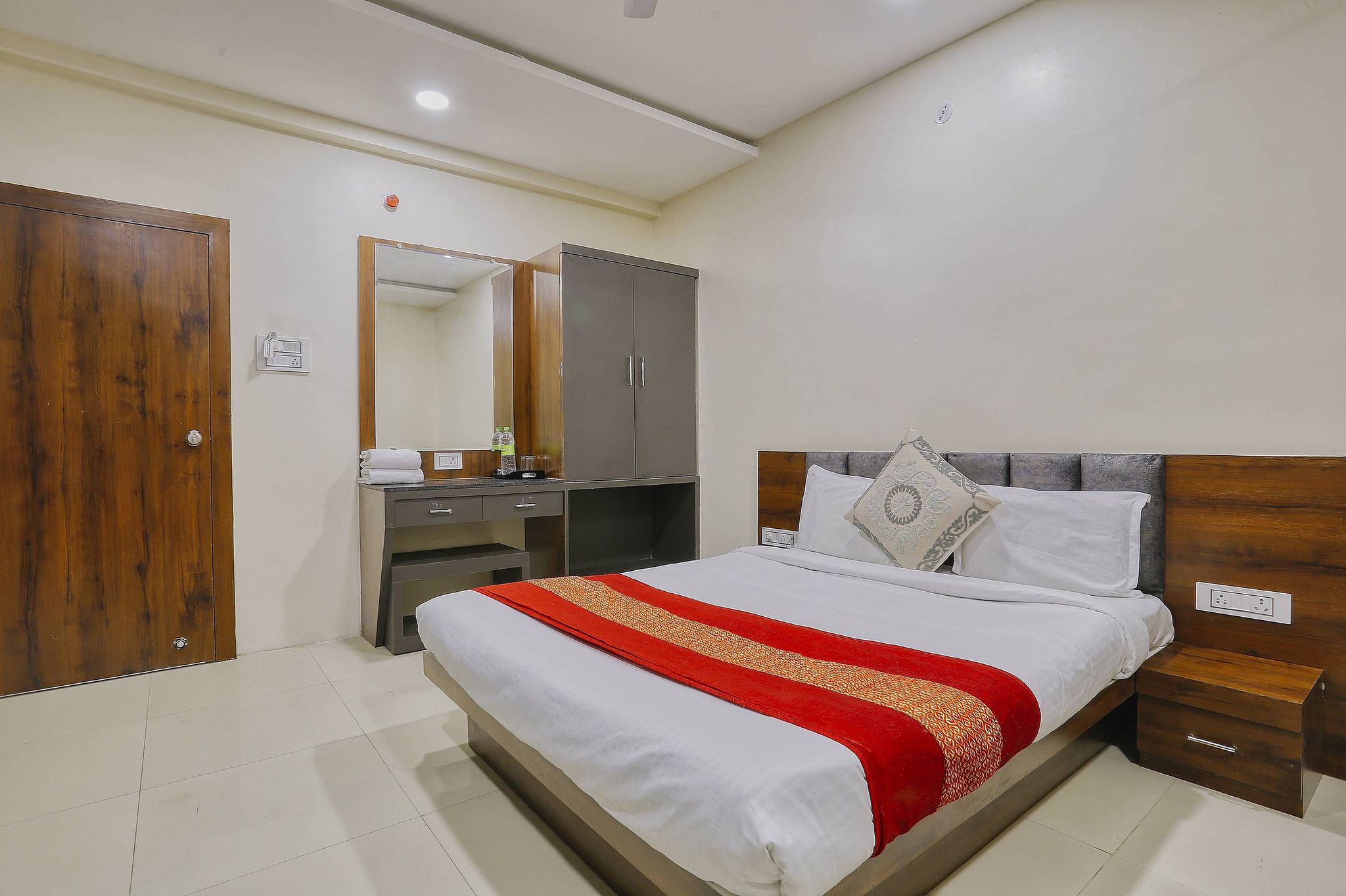 Hotel Kumar Atithi Nivas Deluxe Non AC Room 3