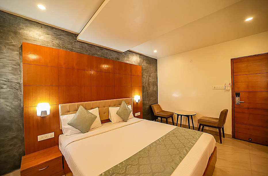 Deluxe Double or Twin Room