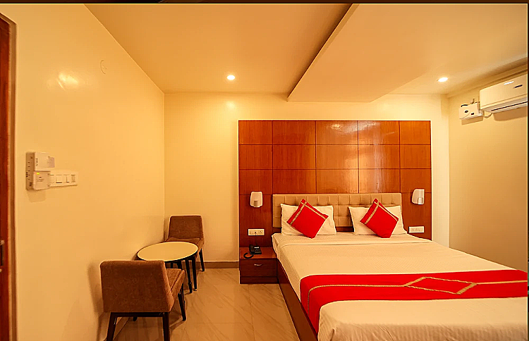 TETRAD HOTELS Standard Double Room 2