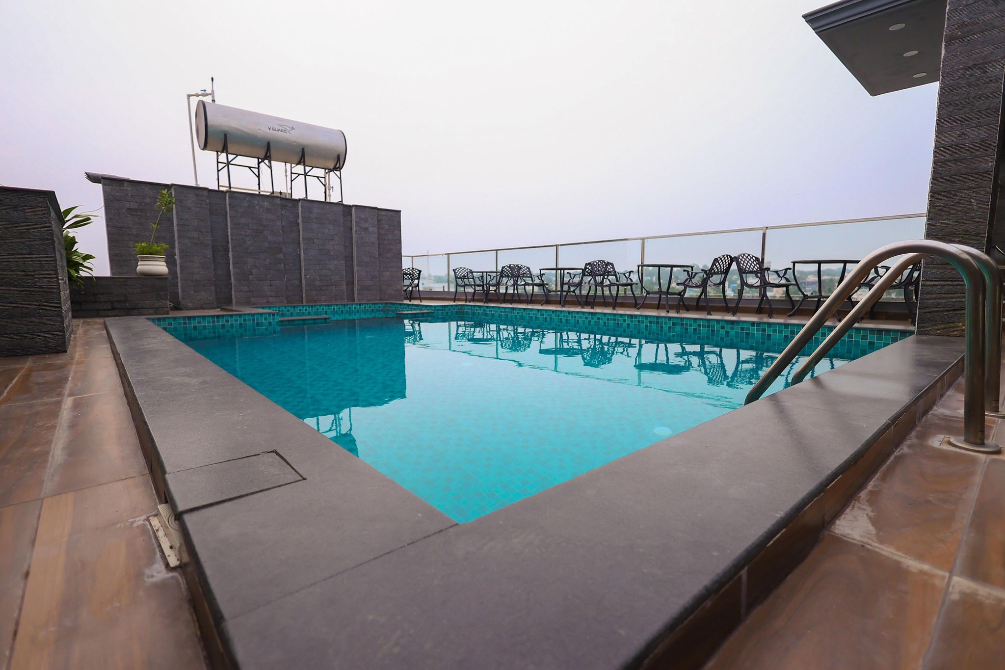 undefined Eden Roc 9