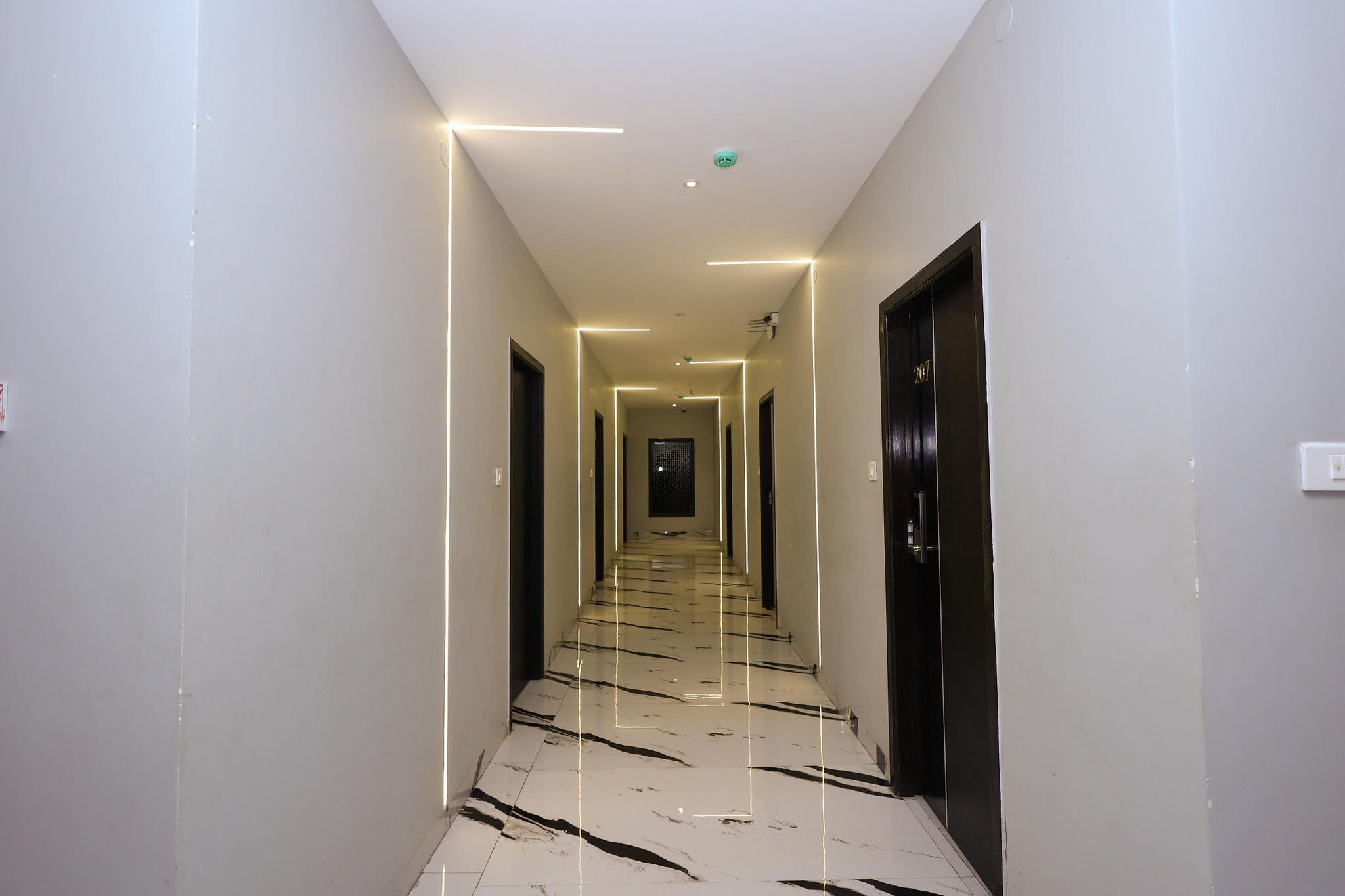 undefined Eden Roc 3