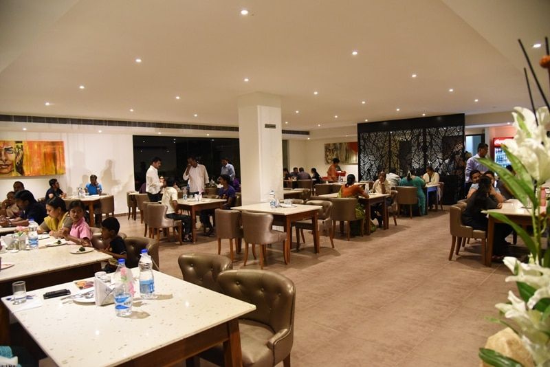 Food & Dining