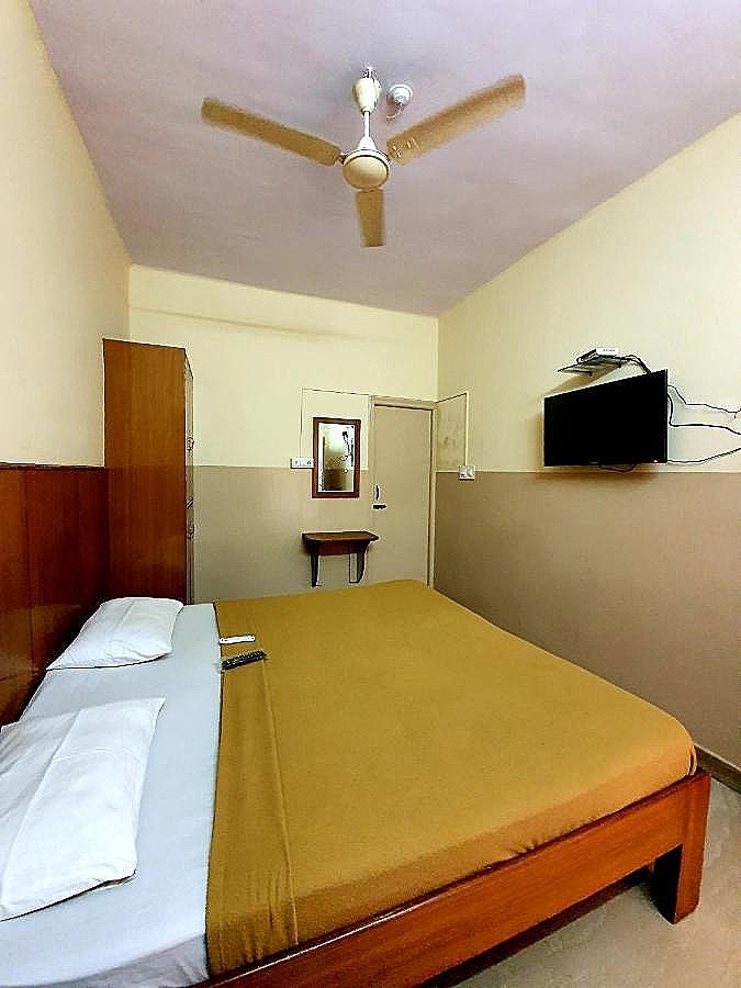 Deluxe Double Room Non AC