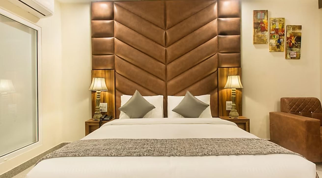 D Canal Inn - A Boutique Hotel Premium Mountain View Room with Free Wifi 2