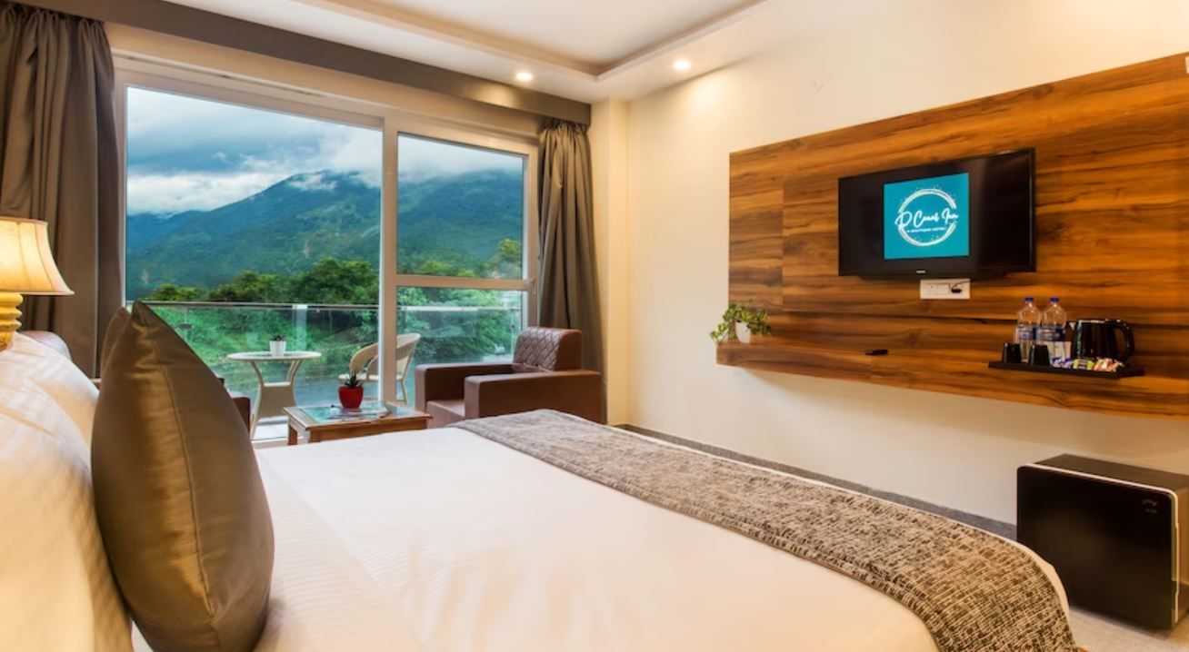 D Canal Inn - A Boutique Hotel Premium Mountain View Room with Free Wifi