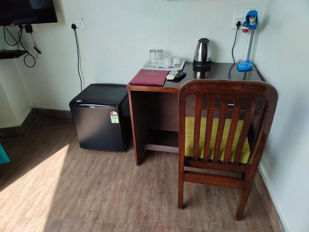 Hotel Guru Surbhi Premium Room 12