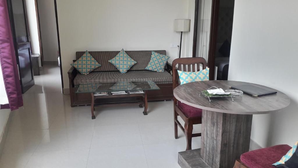 Hotel Guru Surbhi Family Room 3