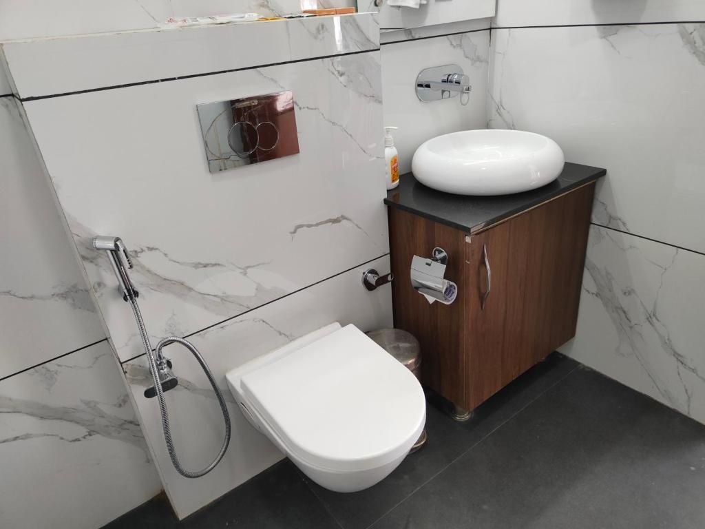 Hotel Guru Surbhi Family Room 11