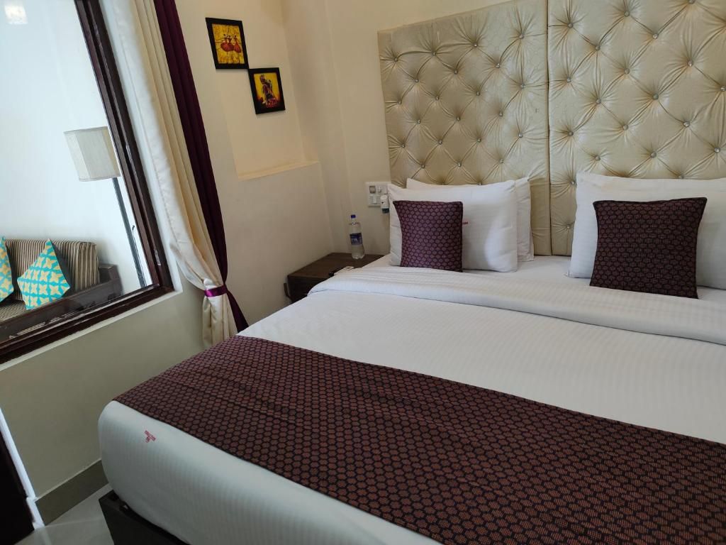 Hotel Guru Surbhi Family Room 21