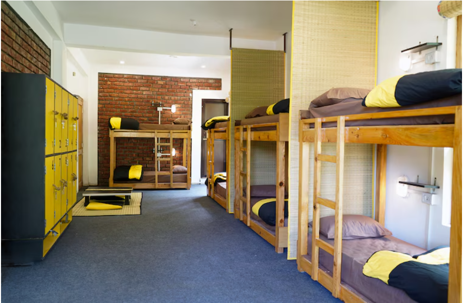 Bed in 10 Bed Mixed Dormitory