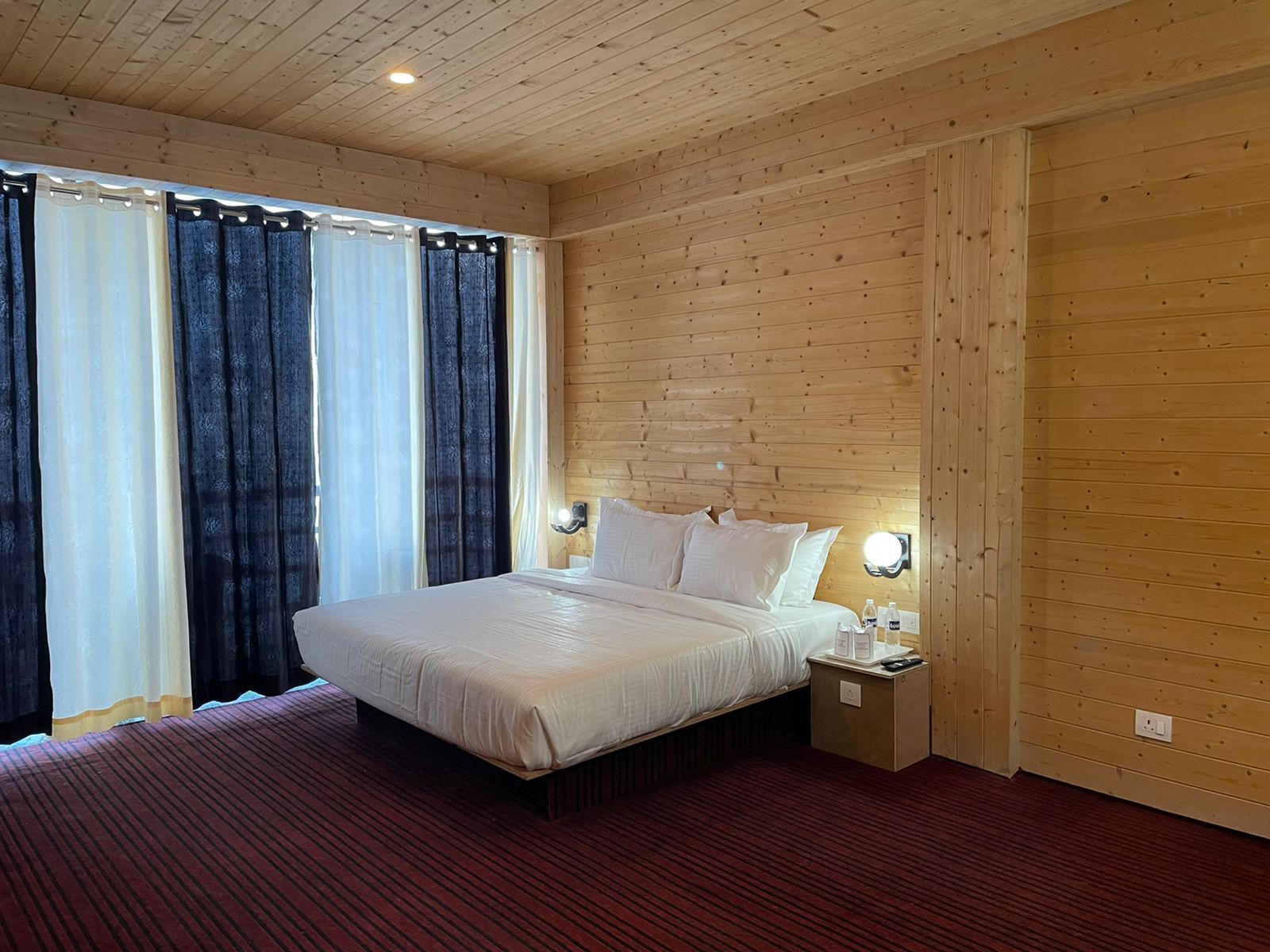 Mont Kufri Resort Executive Room Valley View with Balcony 4