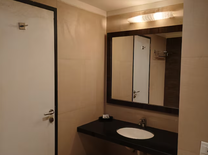 Kings Resort, Thane Deluxe Room 5