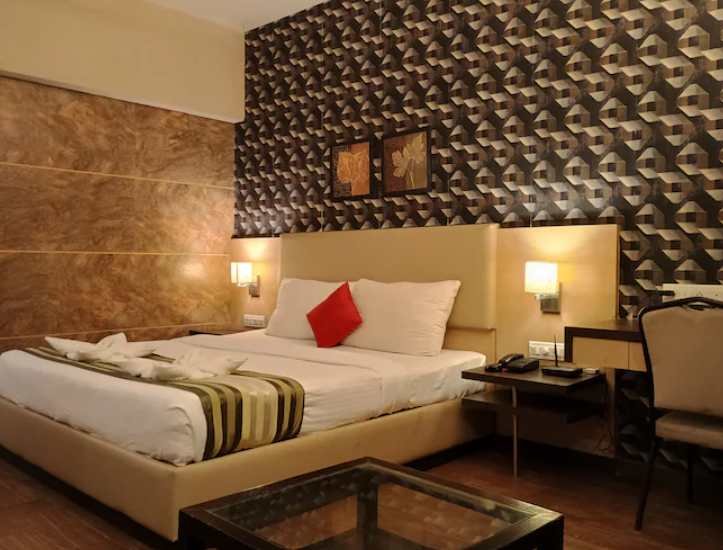 Kings Resort, Thane Deluxe Room 3