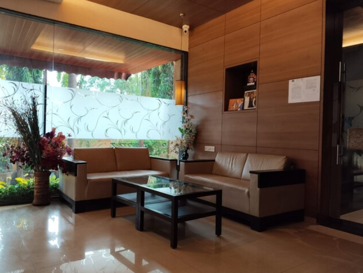 Kings Resort, Thane Standard Room