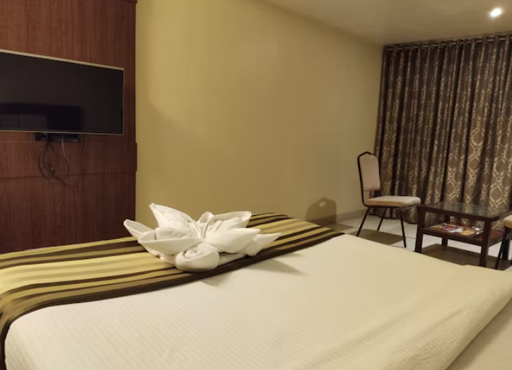 Kings Resort, Thane Standard Room 2