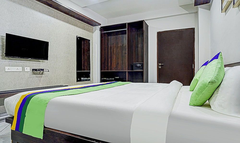 Treebo Sai'S Urban Nest Deluxe Double Room 2