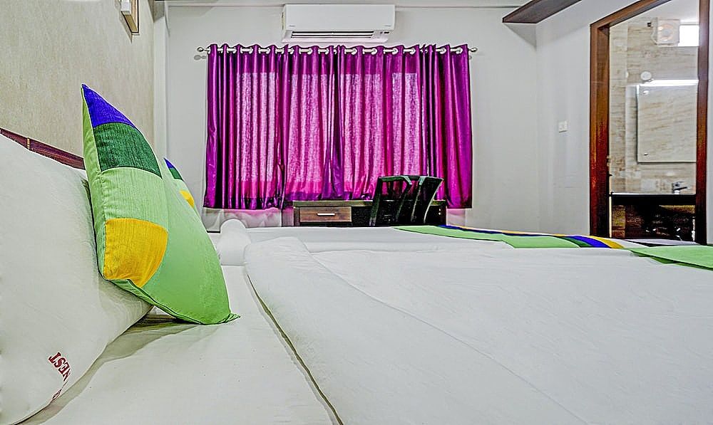 Treebo Sai'S Urban Nest Deluxe Double Room 4