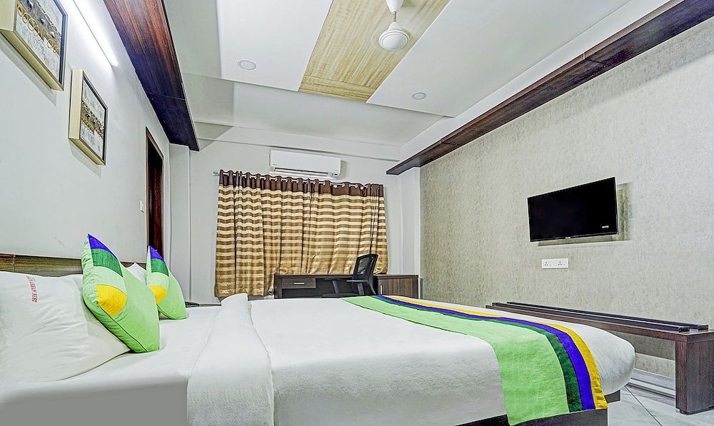 Treebo Sai'S Urban Nest Deluxe Double Room
