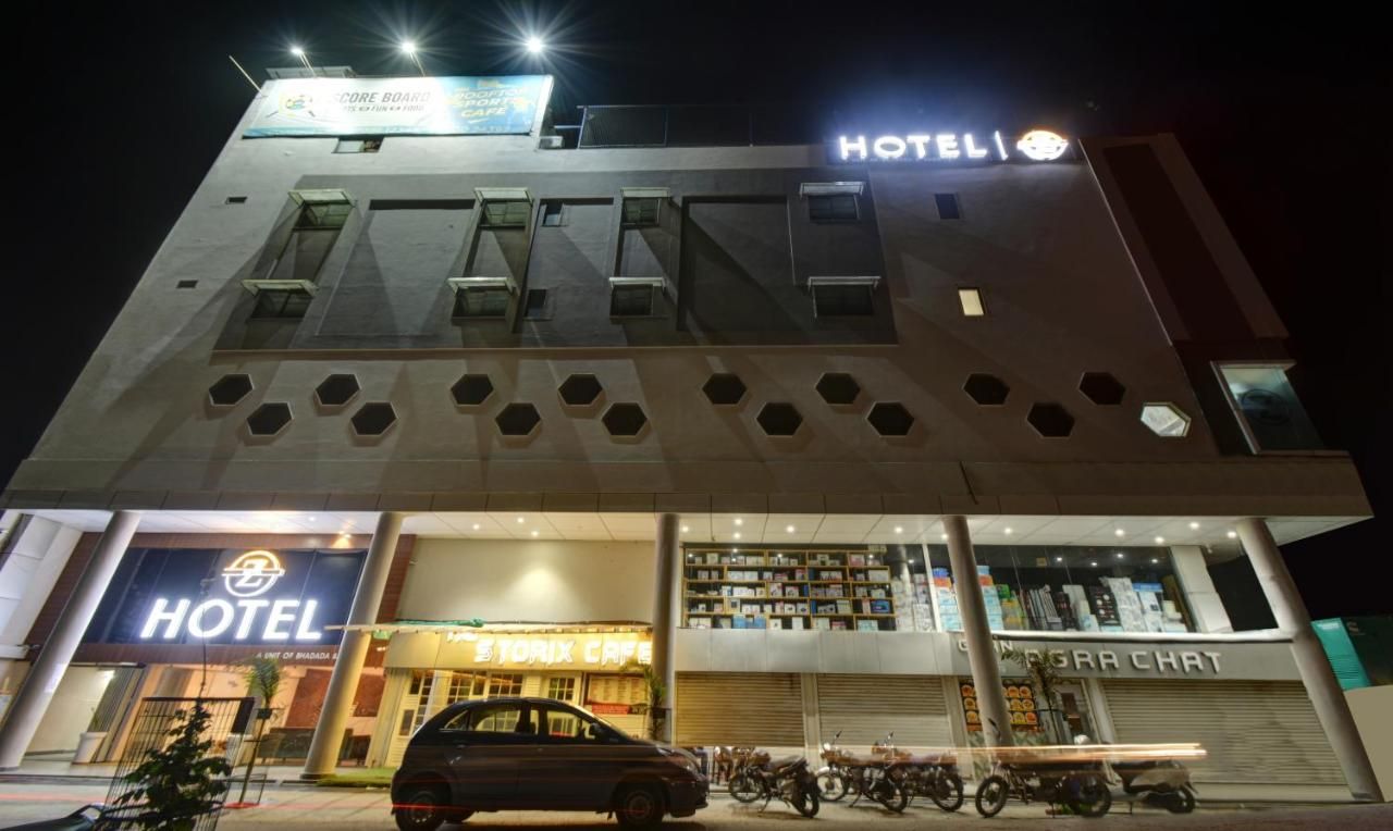 undefined Treebo Z 7