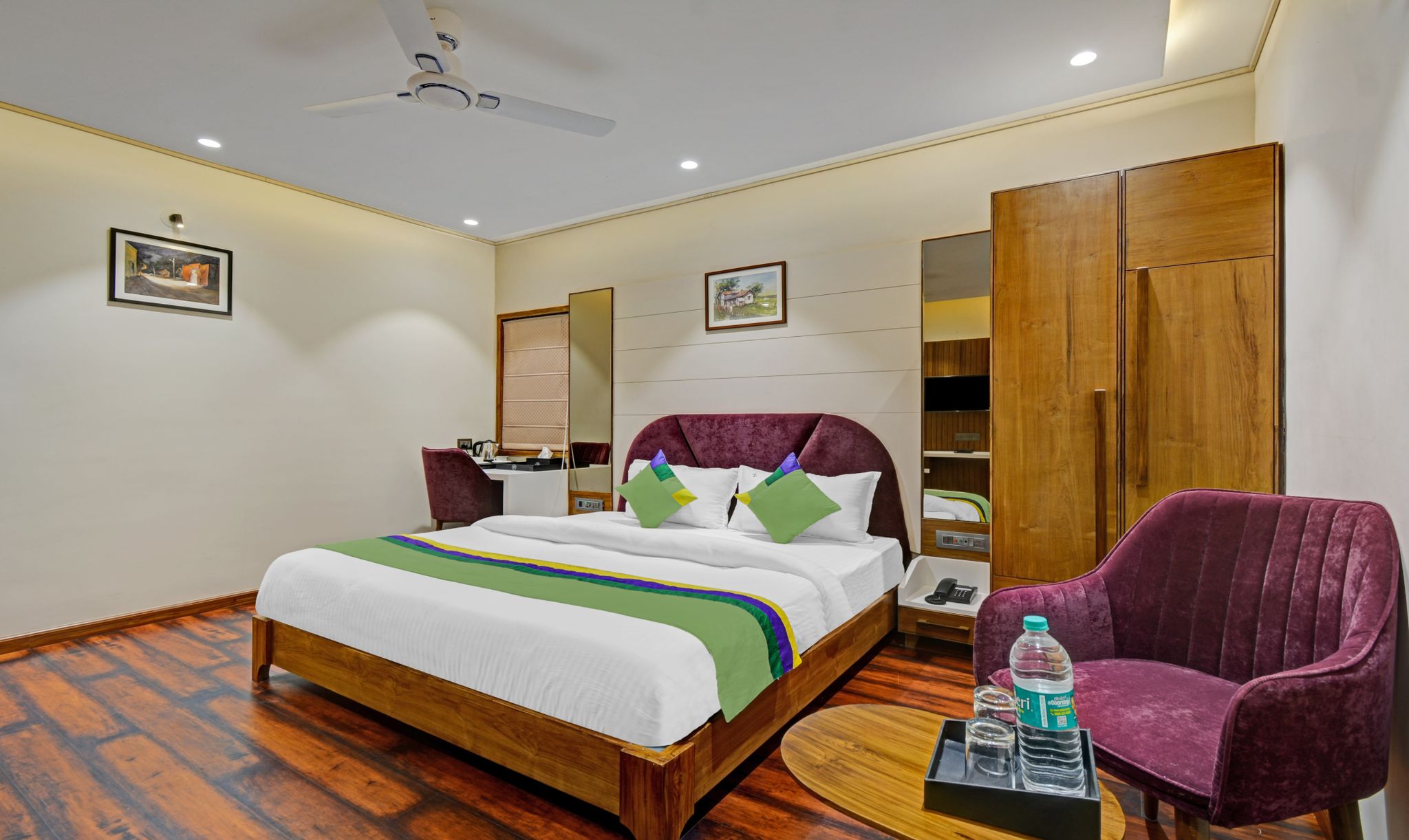 Treebo Z Deluxe Double Room