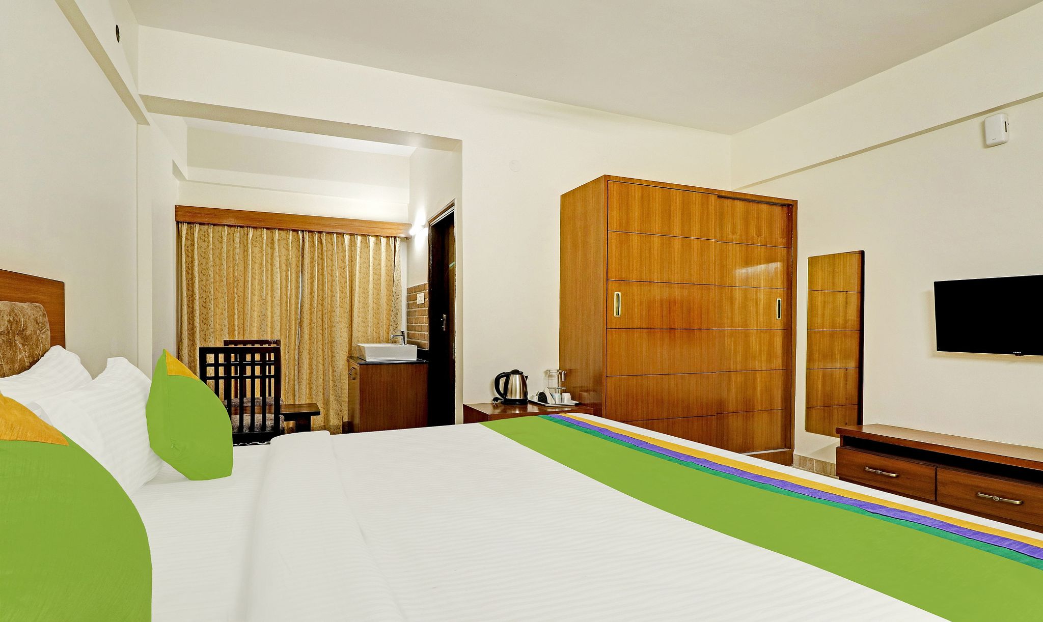 Treebo Celebrity Hotels And Suites Standard Double Room 5