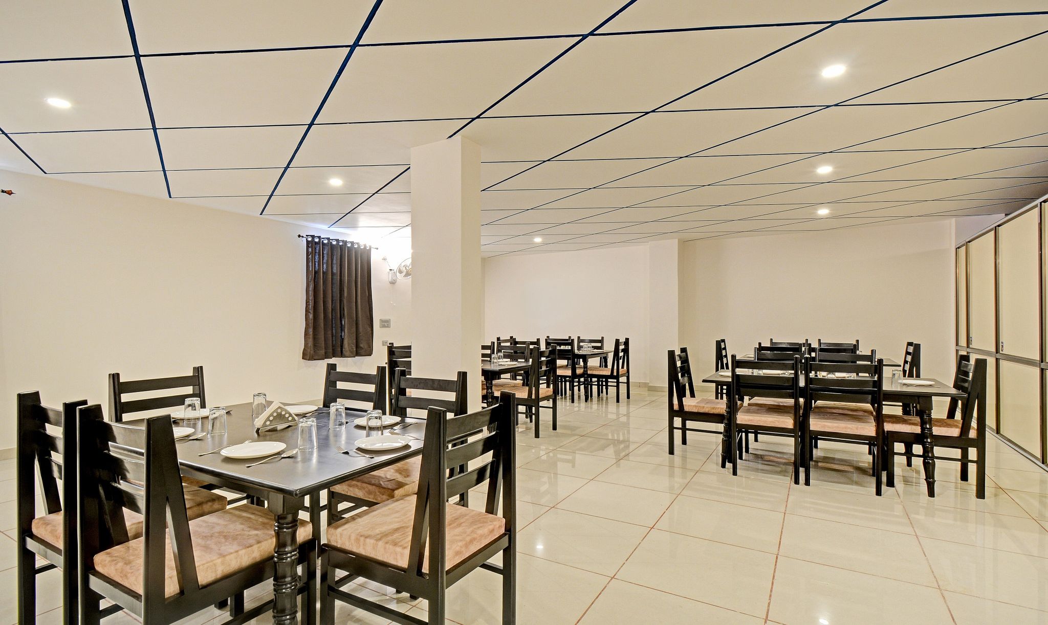 Food & Dining