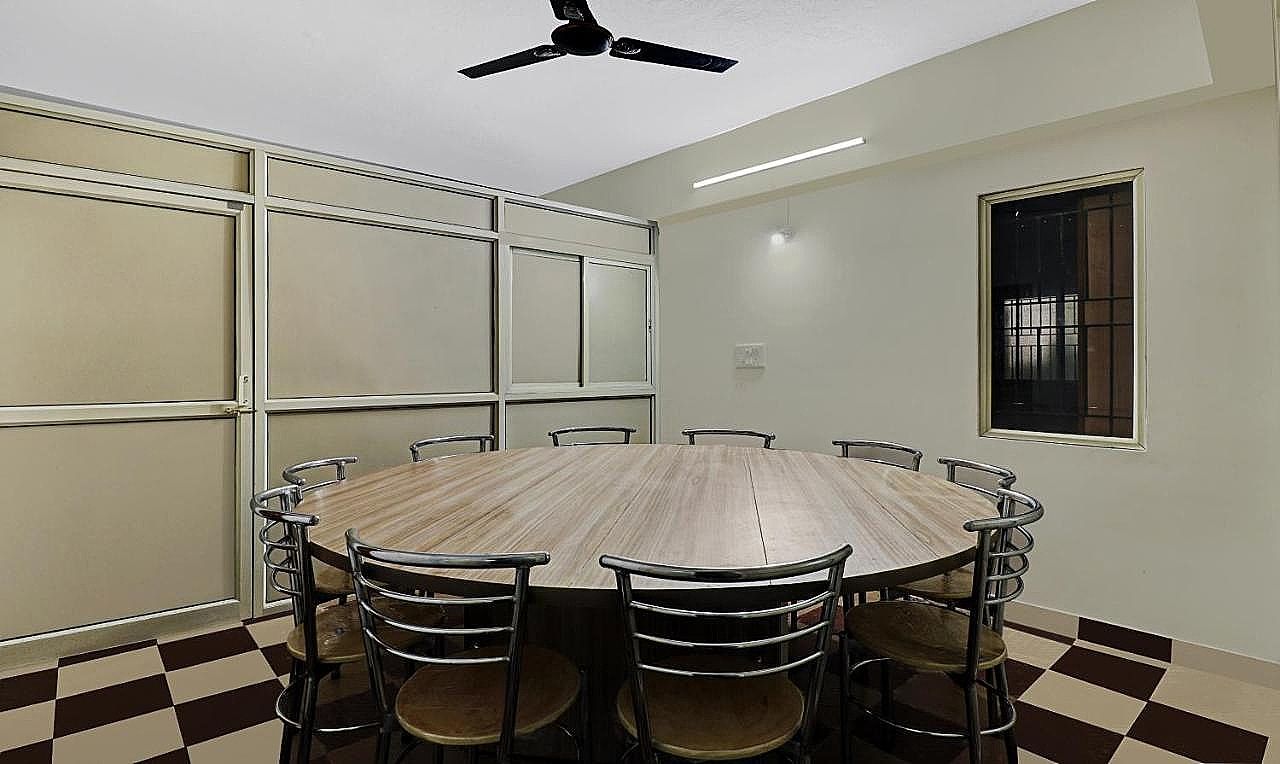 undefined Treebo SLN Heritage 4